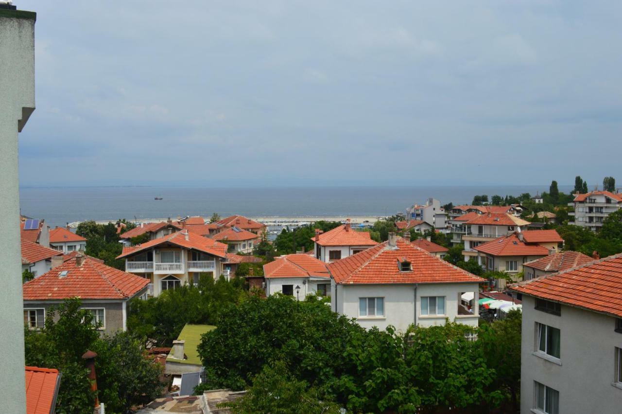 Dimana Hotel Chernomorets Exterior foto